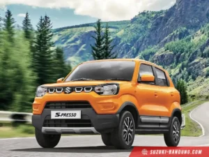 Suzuki S-Presso, mobil hatchback kompak dengan desain stylish dan ground clearance tinggi, siap untuk petualangan urban.