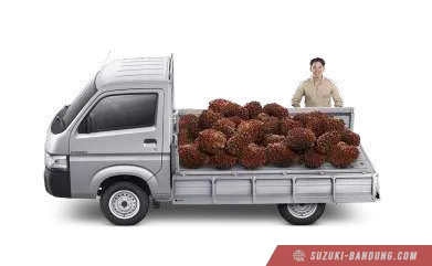 Suzuki Carry Pick Up model terbaru warna putih, cocok untuk berbagai keperluan niaga.
